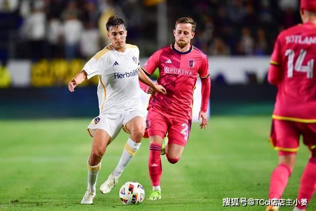 英超-努涅斯补时梅开二度 利物浦2-0布伦特福德