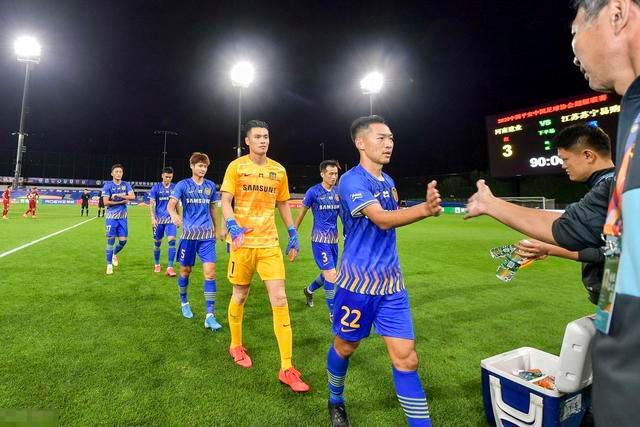 那不勒斯给奥斯梅恩标价超1亿欧元 大巴黎有意